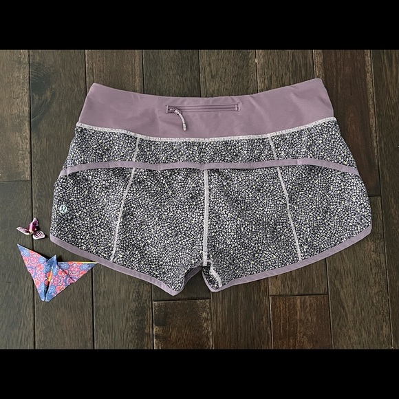 Lululemon Speed up shorts 6 -rare pattern! - Picture 2 of 4
